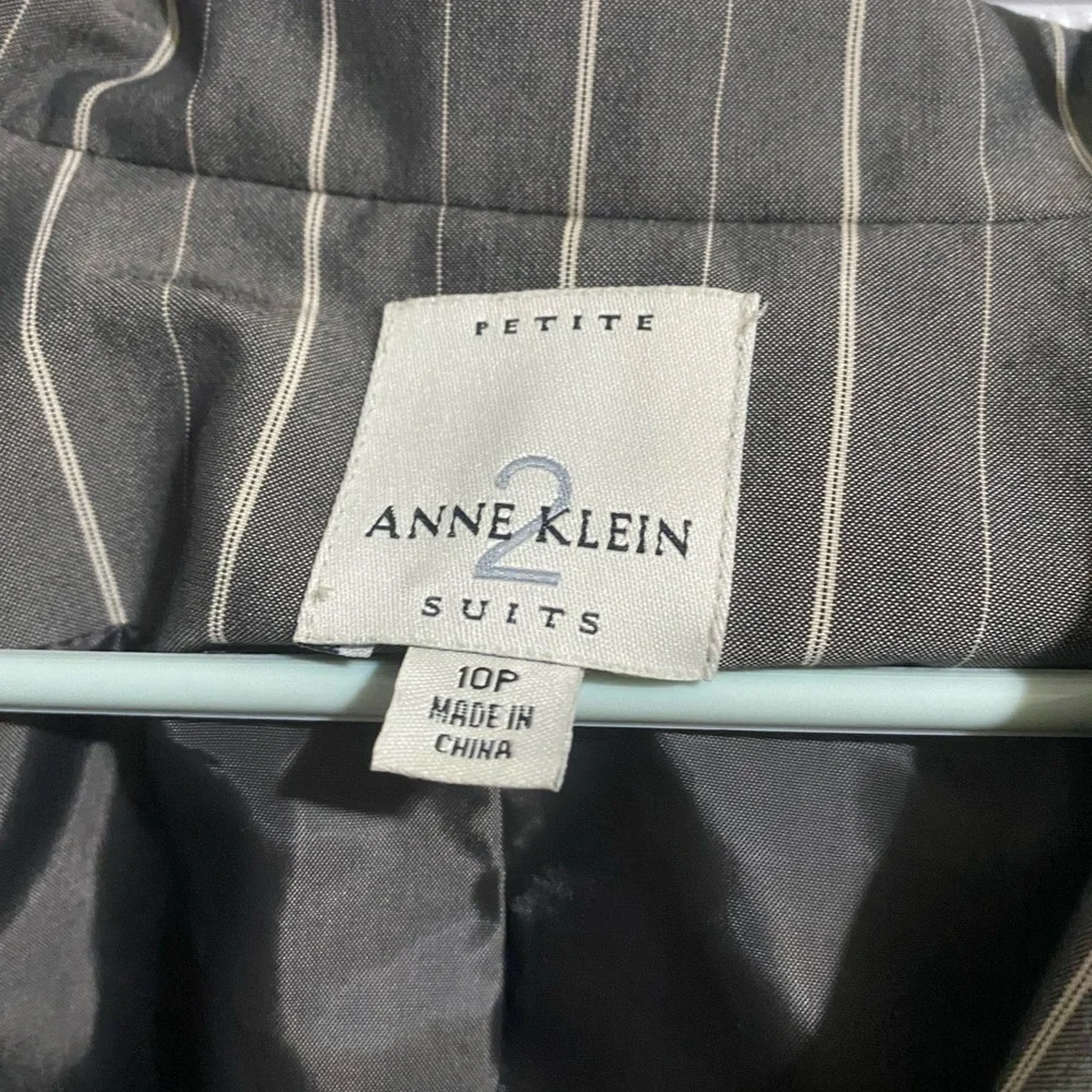 And Klein petite dress suit Jacket - Picture 3 of 5